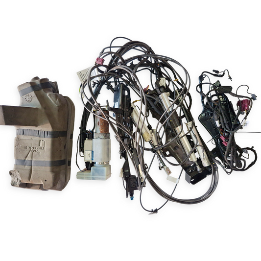 Mercedes C-Class Convertible C205 2016 – Used Hydraulic Pump with Cylinders, Wiring Harness & Sensors | A2058000030